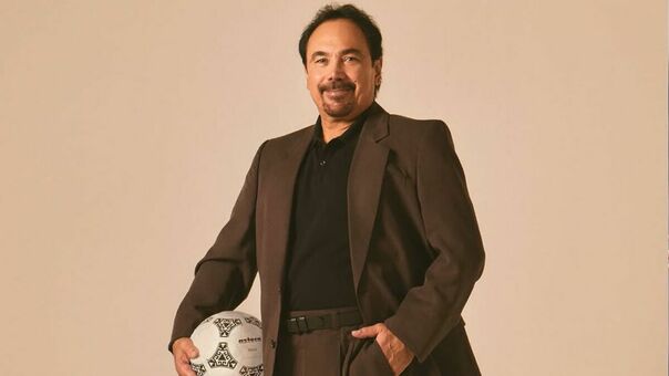 Hugo Sánchez declaró sobre la importancia de los jugadores en la liga y el poder que tienen los directivos | Foto: @gqmexico @hugosanchez_9
