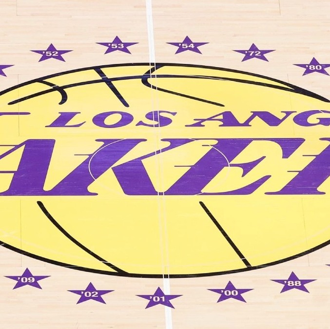 Los Angeles Lakers volvieron a ser vendidos (EFE)