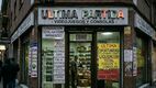 La forma de comprar videojuegos está cambiando y se vive un ocaso de las tiendas físicas (Imagen creada con IA)