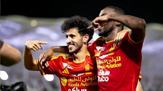 Julián Quiñones festeja su anotación en Arabia Saudita (Fotografía: X @AlQadsiahEN)