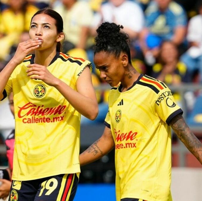 Las Águilas golearon a Puebla y siguen con paso perfecto en la Liga Femenil (Fotografía: Imago 7)