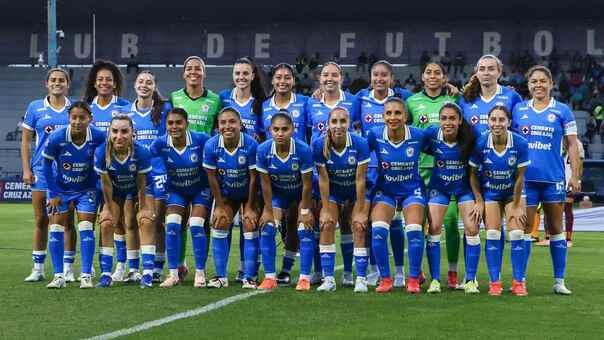 Cruz Azul Femenil ante Atlante (Imago7)