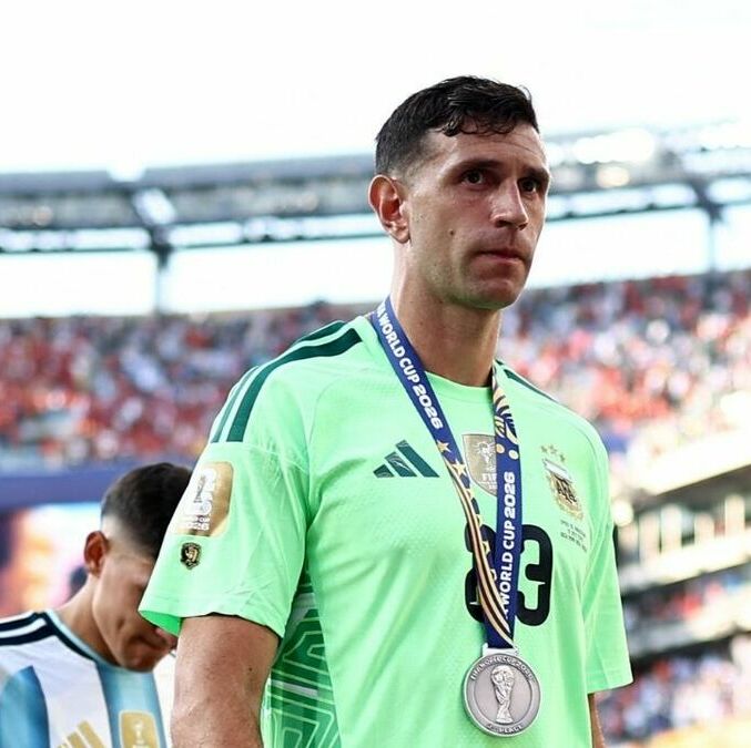 Emiliano Martínez no llegaría a la Juventus tras nuevo acercamiento (Fotografía: Reuters)