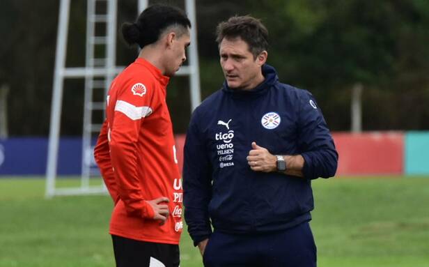 Barros Schelotto estuvo dos años al frente de Paraguay (EFE)