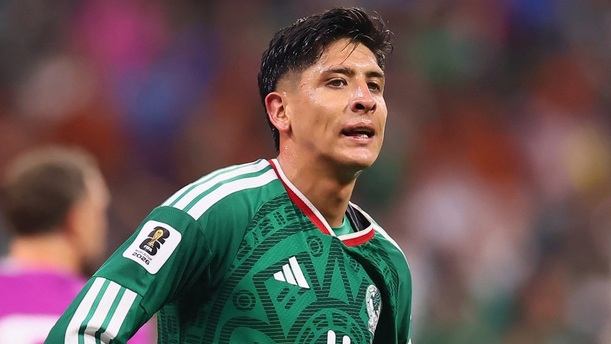 Edson Álvarez continuaría su carrera en Europa (Reuters)
