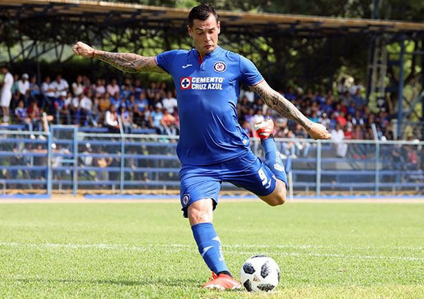 Caraglio se lesionó ante el Cruz Azul Hidalgo. (Foto: @Cruz_Azul_FC)