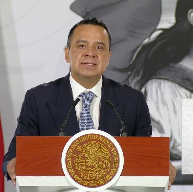 Víctor Velázquez estuvo en la Mañanera. (Foto: captura Sheinbaum)