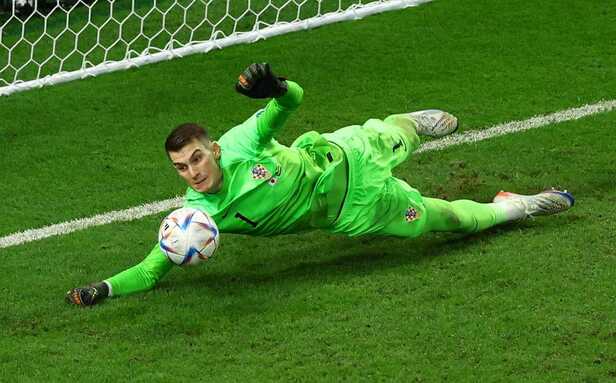 Dominik Livakovic se convirtió en el héroe de Croacia (Reuters)