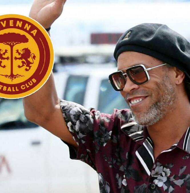 Ronaldinho aterrizó en Italia para ser presentado con el Ravenna de la Serie C. FOTO: Reuters