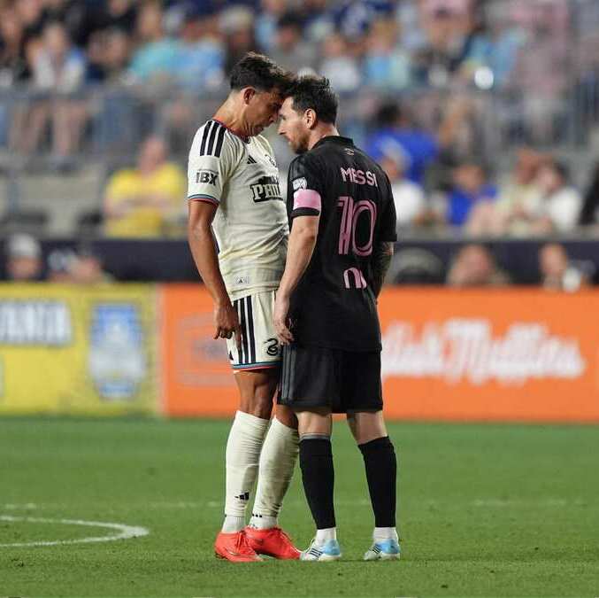 Lionel Messi se encaró con Quinn Sullivan (Reuters)