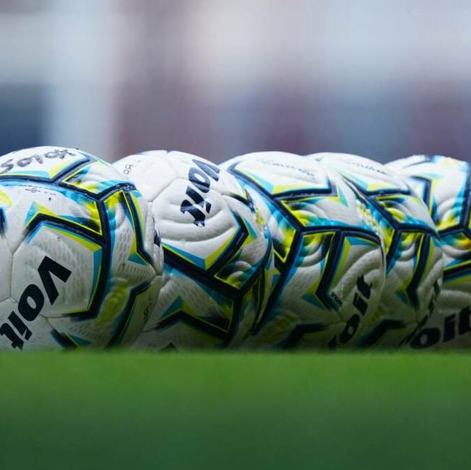 El balón tuvo que esperar para rodar en Guadalajara (Imago7)
