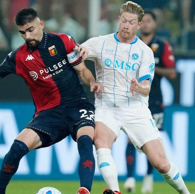El Genoa de Johan Vásquez arrancó la temporada con derrota (Reuters)
