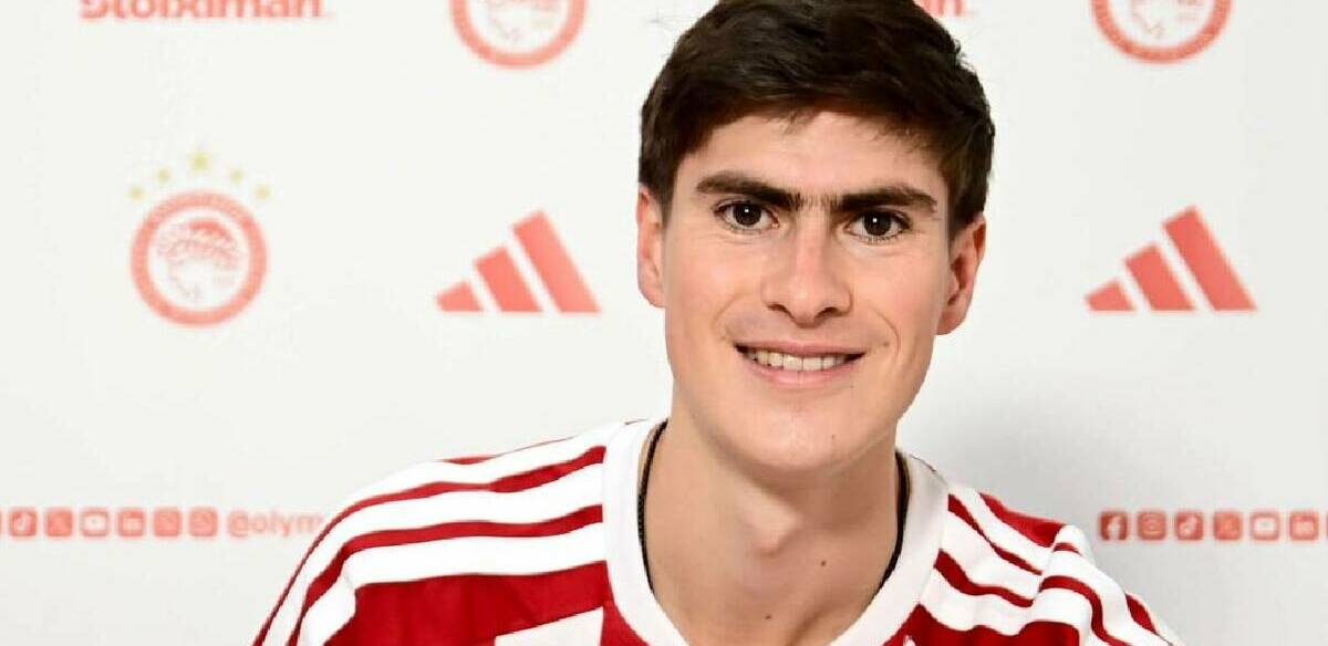 Armando González es nuevo jugador de Olympiacos / X: Olympiacos
