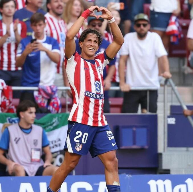 Atlético de Madrid consiguió el empate con un jugador menos | Foto: EFE