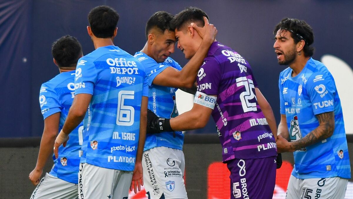 Carlos Moreno festejó con todo su gol ante Atlético San Luis (Fotografía: Imago 7)
