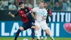 El Genoa de Johan Vásquez arrancó la temporada con derrota (Reuters)