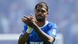 Georginio Rutter aplaude hacia la afición tras el juego entre el Brighton ante el Aston Villa. FOTO: Reuters