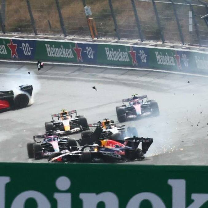 El inicio del Gran Premio de los Países Bajos fue muy accidentado (Reuters)
