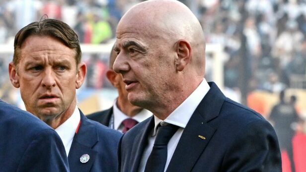 Infantino sigue sumando 'enemigos'. (Foto: Mexsport)