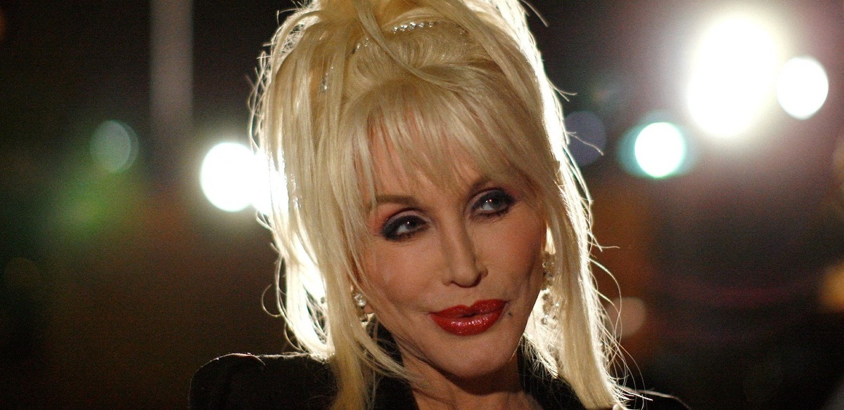 Dolly Parton se consagró como la Reina del Country por sus grandes éxitos como 'Jolenne'. (Reuters)