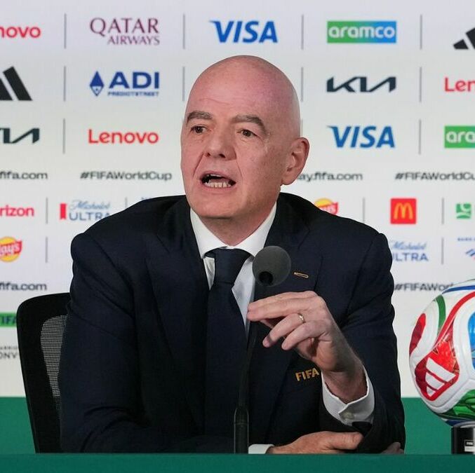 Federación Italiana de Futbol retiró su apoyo a Gianni Infantino | Foto: Imago7