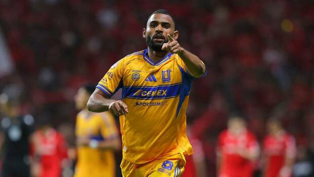 Joaquim rescató a Tigres en el tiempo extra (Imago7)