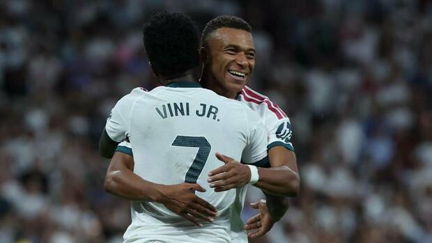 Mbappé se lució en contra de la Real Sociedad (EFE)
