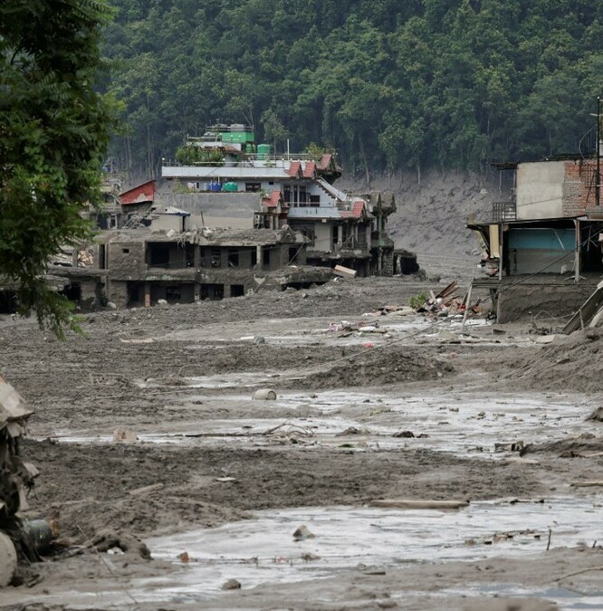 Nepal vive una verdadera tragedia tras riada (Reuters)