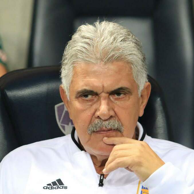 Ricardo "Tuca" Ferretti en el Estadio BBVA (Imago7)