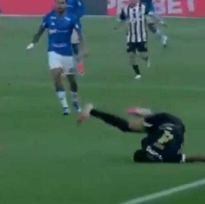 Ruan Trissoldi sufrió fuerte caída de cabeza / Captura