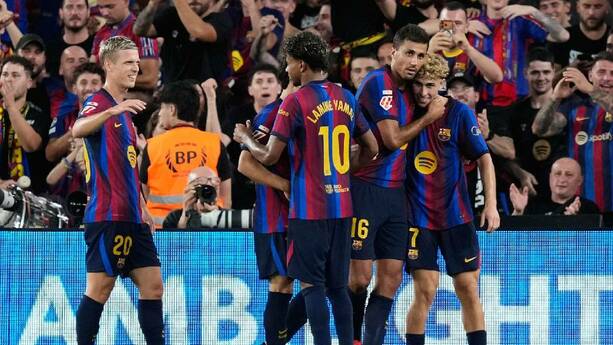 Jugadores del Barcelona festejan el gol de Fermín López ante el Athletic Club. FOTO: EFE