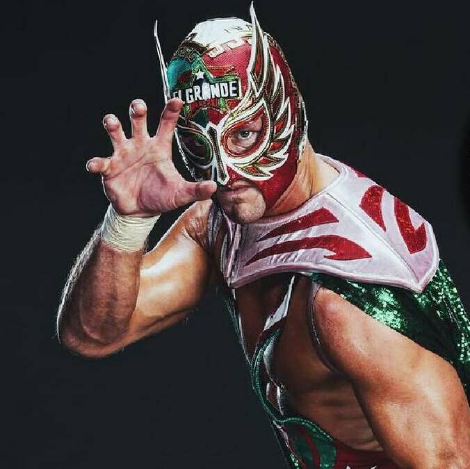 El Grande Americano agradeció el cariño que ha recibido por parte de la afición mexicana. FOTO: @elgrandeamericanowwe