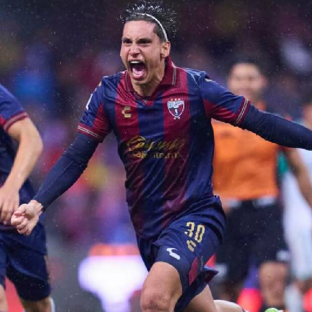 Martin Sarrafiore celebra la anotación con la que rescató el empate para el Atlante. FOTO: Mexsport