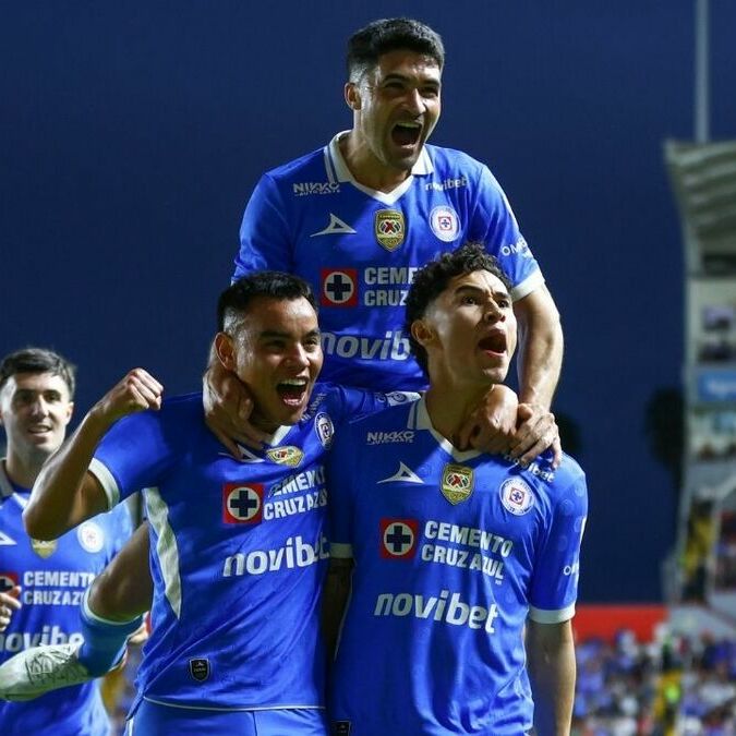 Nico Ibáñez, Charly Rodríguez y Jeremy Márquez lucieron ante el Necaxa (Imago7)