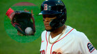 Ceddanne Rafaela aseguró haber hecho la atrapada. (Fotos: MLB.com)