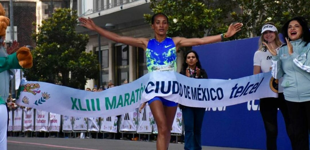 Etiopia hizo el 1-2-3 en la rama femenil del Maratón CDMX 2026 (Indeporte CDMX)