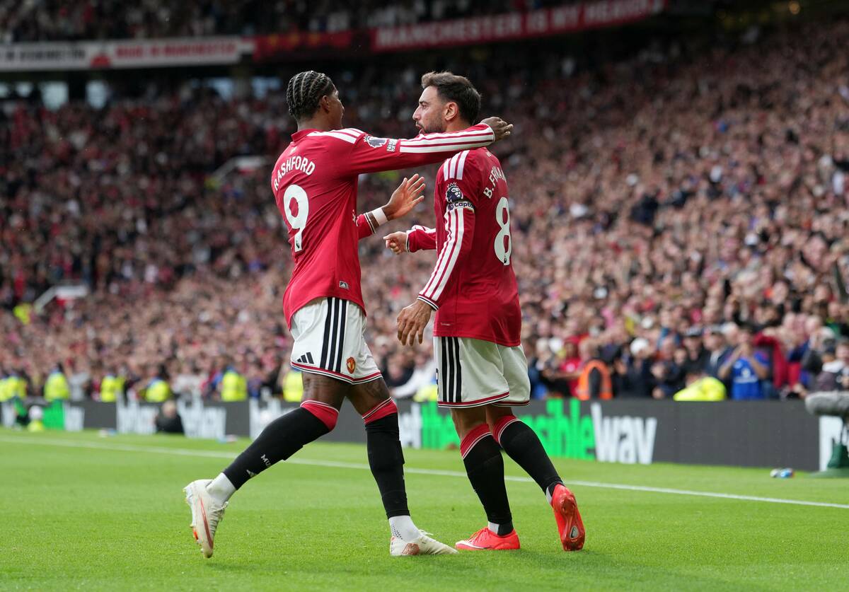 Manchester United logró su primera victoria de la temporada / Reuters