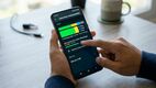 WhatsApp puede llegar a ocupar mucha memoria en tu celular (Imagen creada en IA)