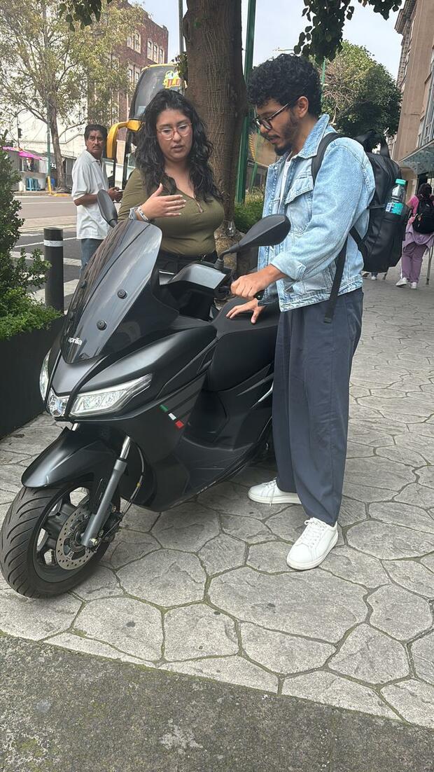 El ganador de la motocicleta. (Foto: MT)