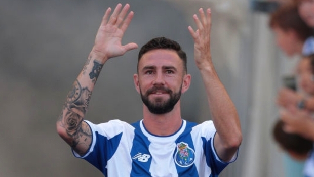 Miguel Layún dejaría el Porto