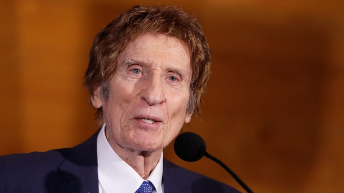 Mike Ilitch fue dueño de Detroit Tigres y Detroit Red Wings y fundador de Little Caesar; murió a los 87 años. (MLB)