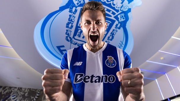 Santiago Gimenez ya es jugador de FC porto (X @FCPorto)