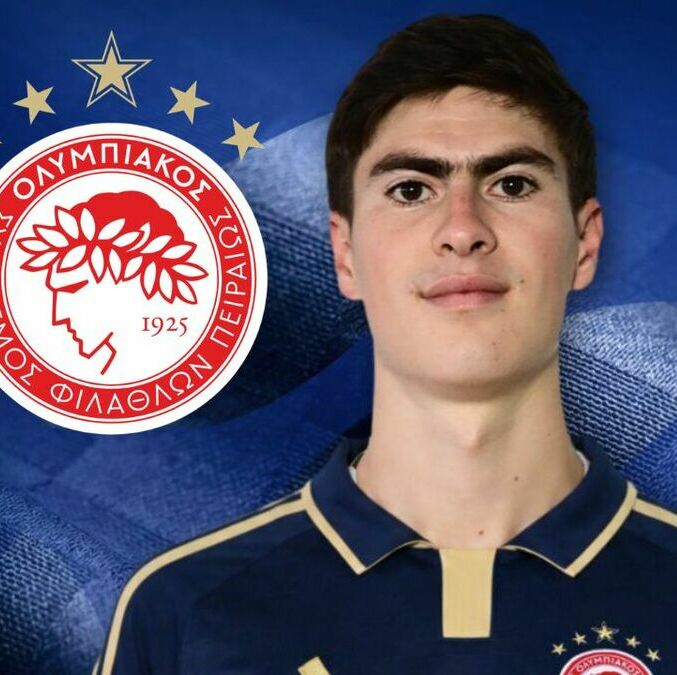 “Es Hércules”: así reaccionaron los aficionados de Olympiacos al gol de la Hormiga González. (@olympiacos IG ).