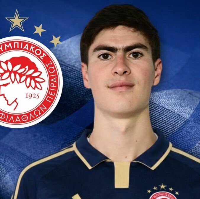 “Es Hércules”: así reaccionaron los aficionados de Olympiacos al gol de la Hormiga González. (@olympiacos IG ).