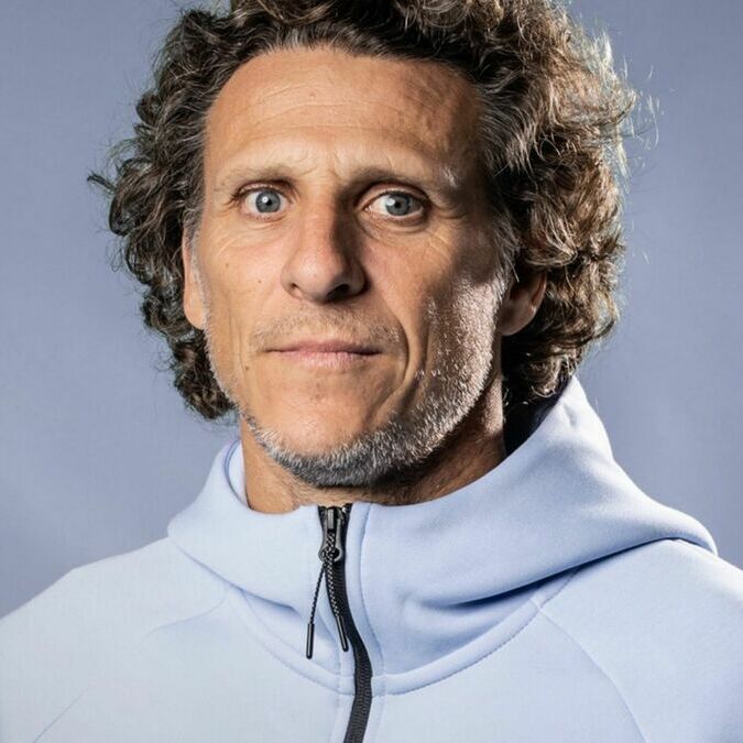Diego Forlán (@Uruguay)