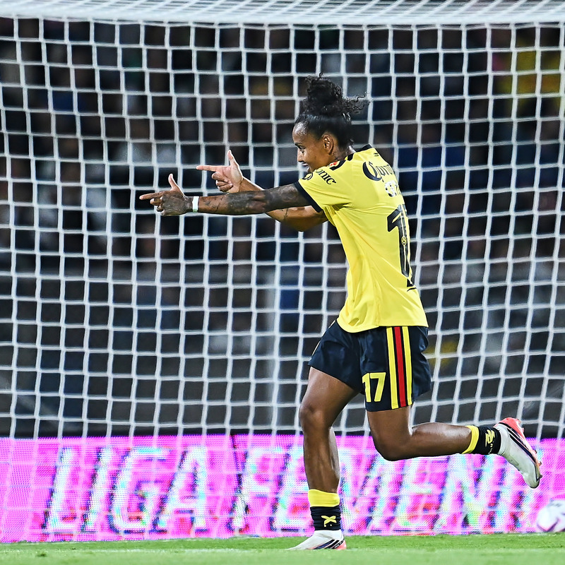 TOP Pumas vs. América Femenil (Imago 7)