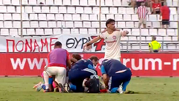 Jugador del Olympiacos sufrió fuerte lesión. (Captura)