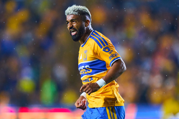 Rodrigo Aguirre le anotó al Necaxa (Mexsport)