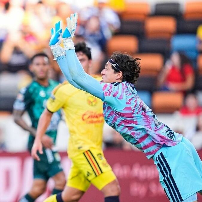 Fernando Tapia se equivocó gravemente en el gol del León (Fotografía: Mexsport)