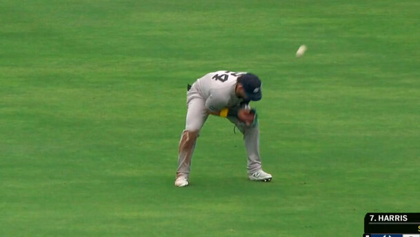 Jasson Domínguez fue cargado con un error de dos bases en el Yankees vs. Padres. (Foto: MLB.com)